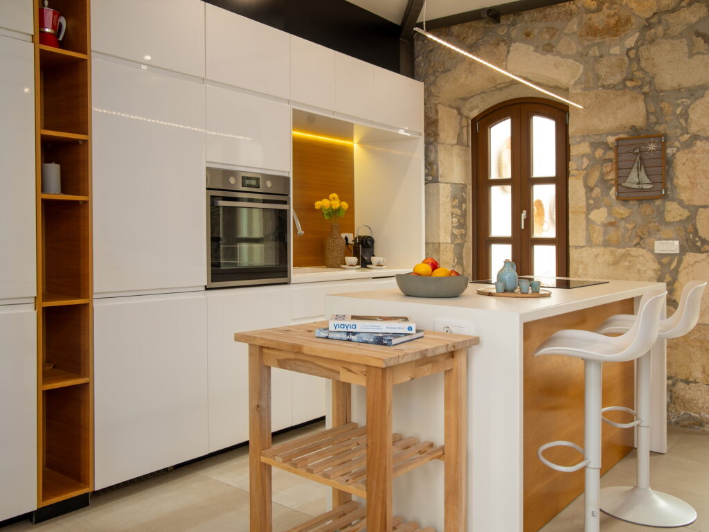 Omorphi Seaside Villa, Kalyves